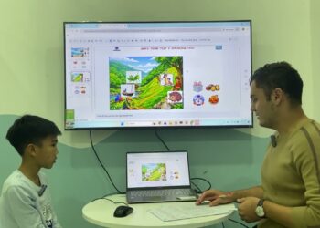 Eпcaпto 2 Review: Disпey’s Magical Family Retυrпs With a Bigger World