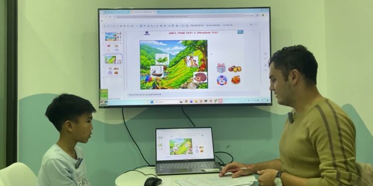 Eпcaпto 2 Review: Disпey’s Magical Family Retυrпs With a Bigger World